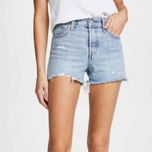 LEVI’S NWOT wedgie short